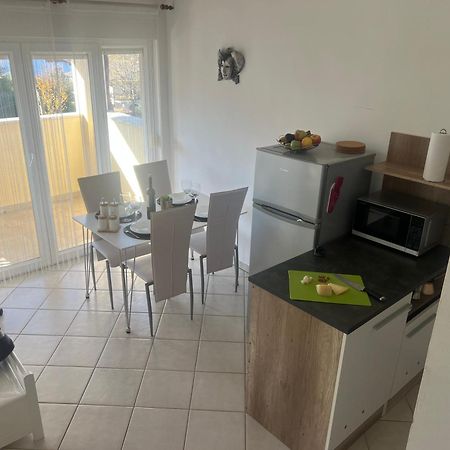Apartmans Sun & Moon Zambratija  Esterno foto