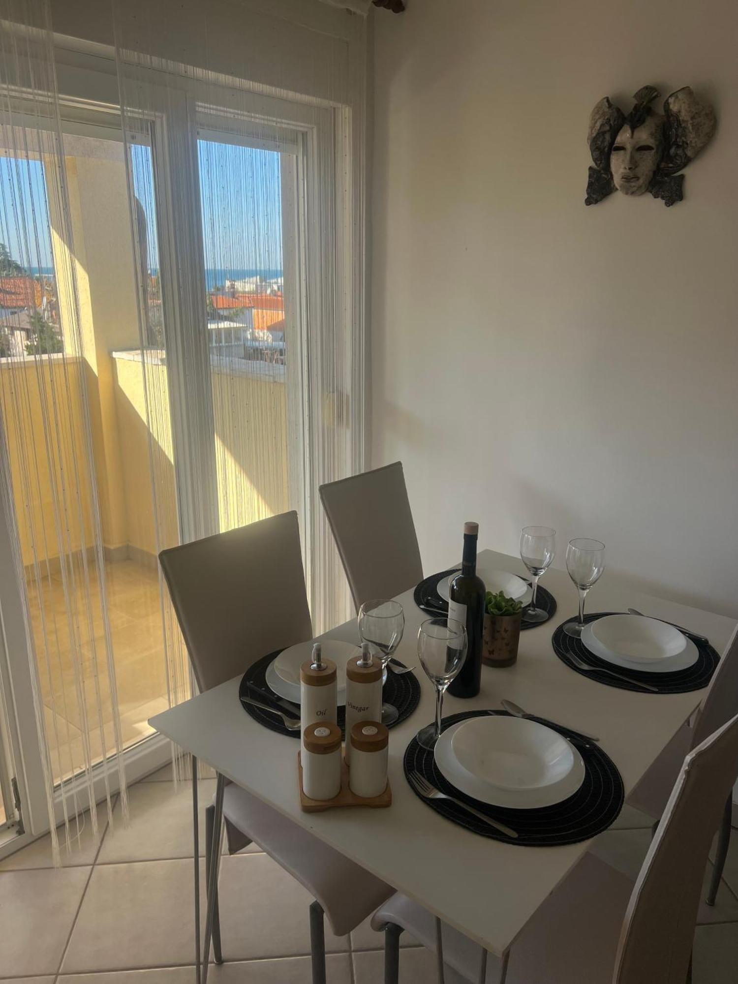 Apartmans Sun & Moon Zambratija  Esterno foto